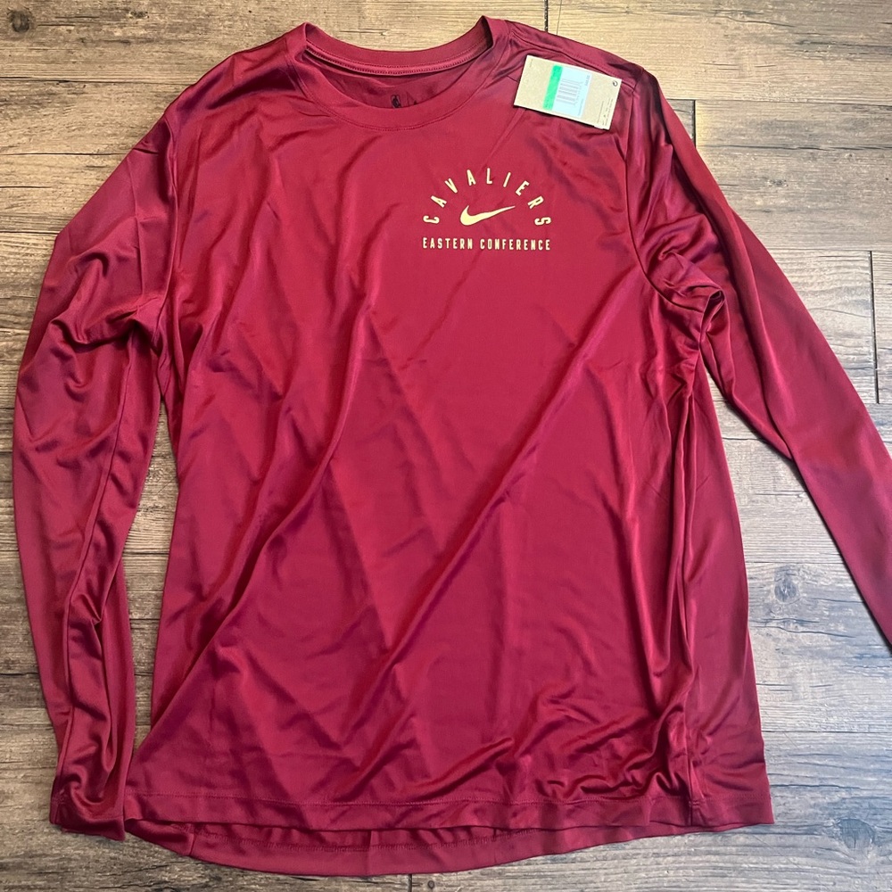 Cavs Nike shirt